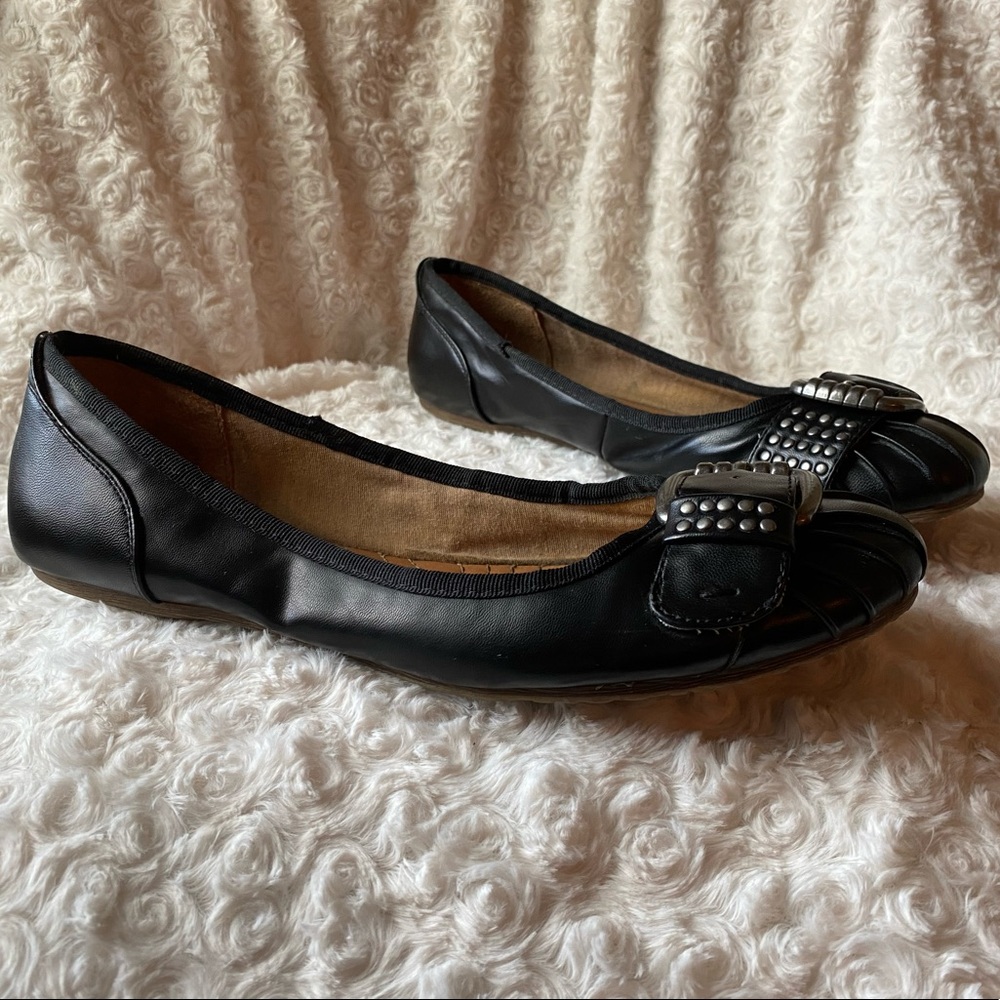 Baretraps Black Dressy or Casual Flats Sz 11